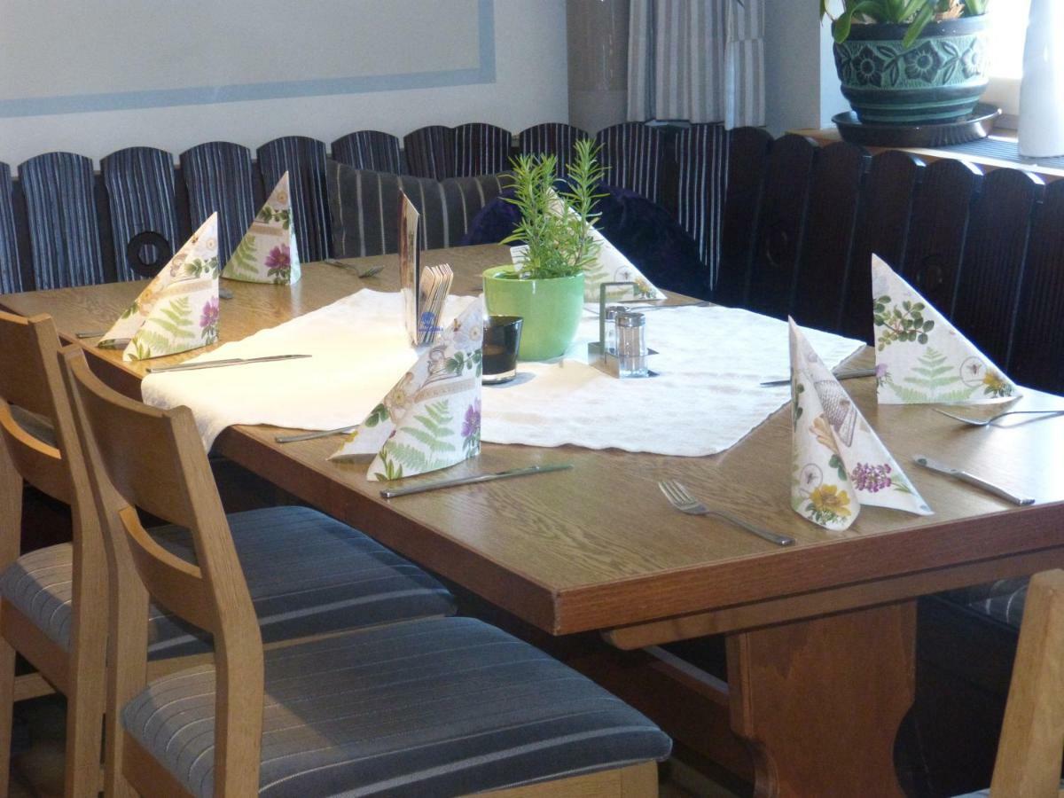 Gasthaus Sonne Gbr Trennfeld Ngoại thất bức ảnh
